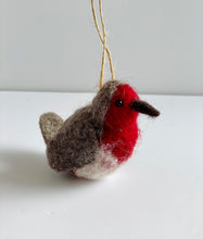 Load image into Gallery viewer, Felt Robin Decoration
