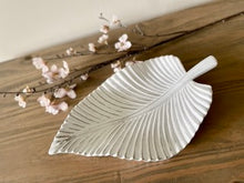 Load image into Gallery viewer, Antique White Leaf Tray
